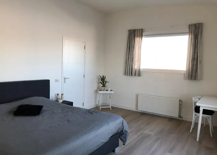 Luxe Watervilla Met Eigen Aanlegsteiger Geschikt Voor Maximaal 6 Personen In Recreatiegebied De Gouden Ham In Dom wakacyjny