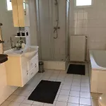 Semesterbostad Luxe Watervilla Met Eigen Aanlegsteiger Geschikt Voor Maximaal 6 Personen In Recreatiegebied De Gouden Ham In *